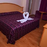 Hotel Revolución