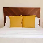 Mrw Gorgeous Park View 2Br Balcony 701