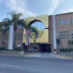 Hotel Marques Del Penon