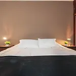 Puerta Condesa, Rooms & Studios