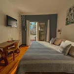 Distrito Condesa Rooms&Studios