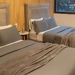 Posh Polanco Stay Tvs And Desks In Each Room