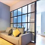Downtown Apt Pool & Gym