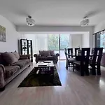 B106 - 2Bdr - 2Bth, Amazing Location