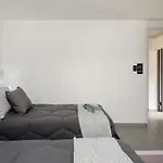 Wtc 1 Block Away - Total Comfort