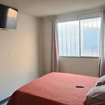 Casa Con Dos Habitaciones, Cocina Equipada Y Servicios De Streaming