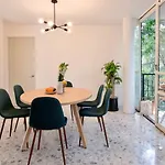 Lovely And Unique Apartment With Private Terrace