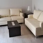Grupo Kings Suites -Monte Chimborazo 537