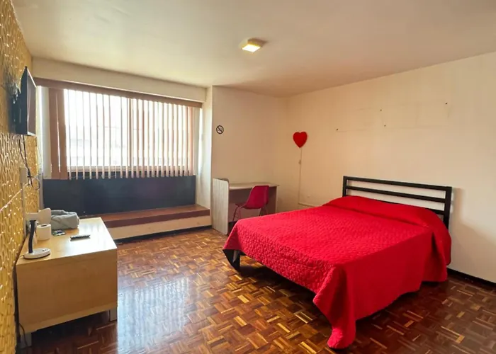 Habitacion Amplia C/Bano Independiente, A Min Del Centro Historico