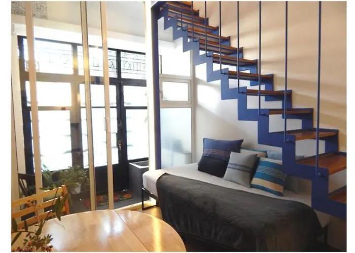 Moderno Loft De Dos Pisos