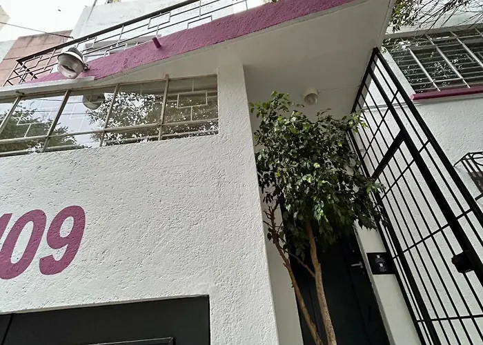 Hostal 109 Roma - Condesa