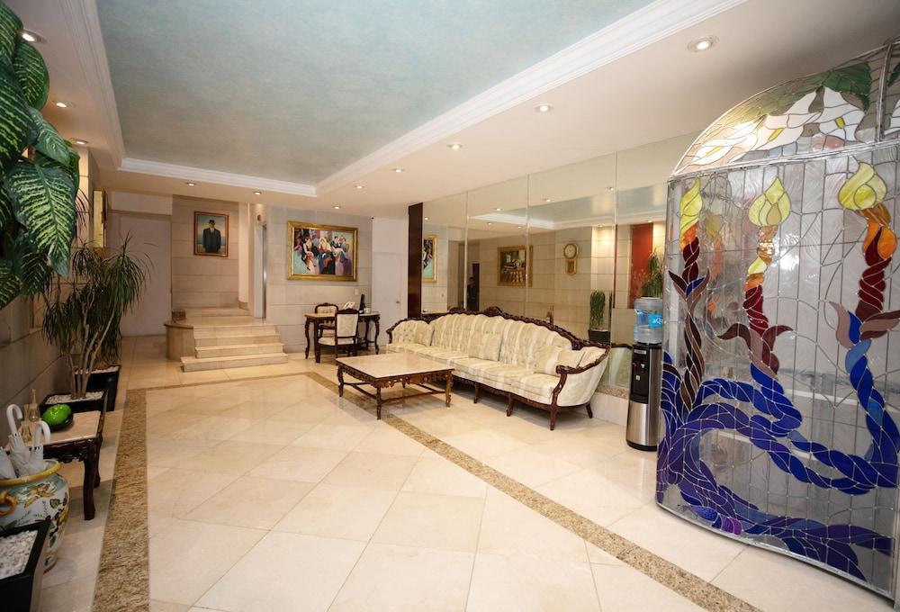 L' Heritage Hipolito Taine By Bluebay