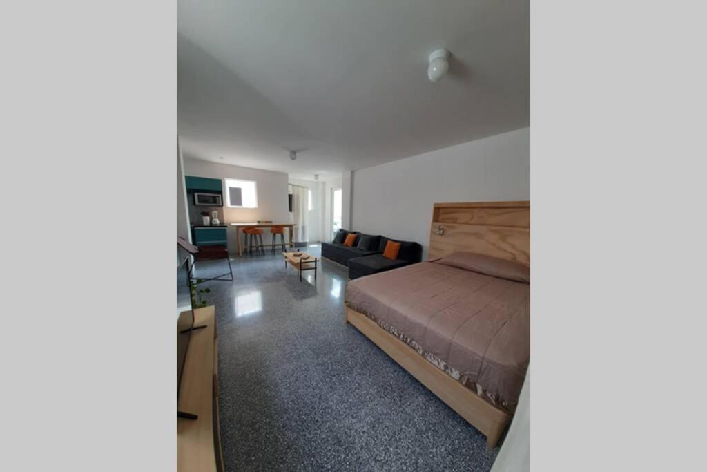 Suites Donceles 32, Depto 121 - Centro Histórico Cdmx México DF