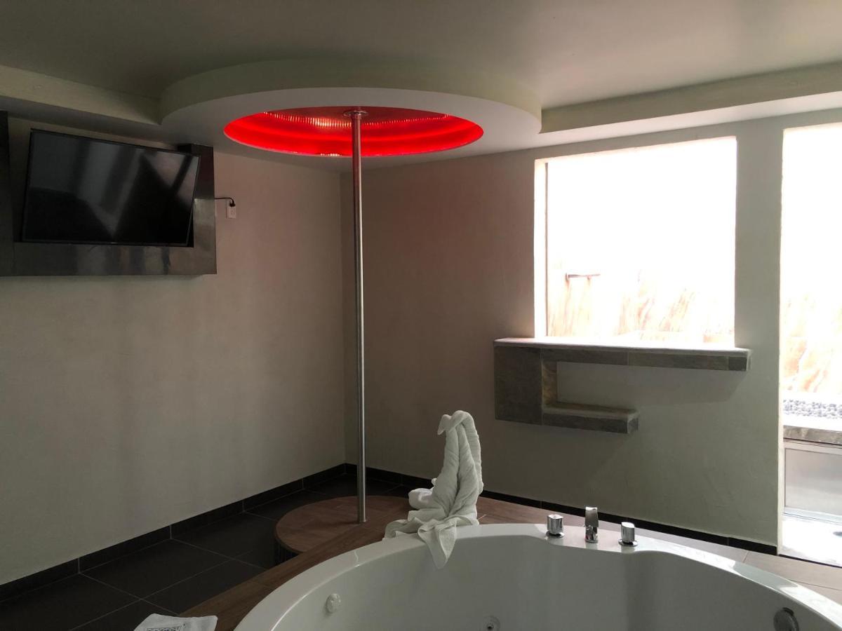 Hotel & 7 Mexico City