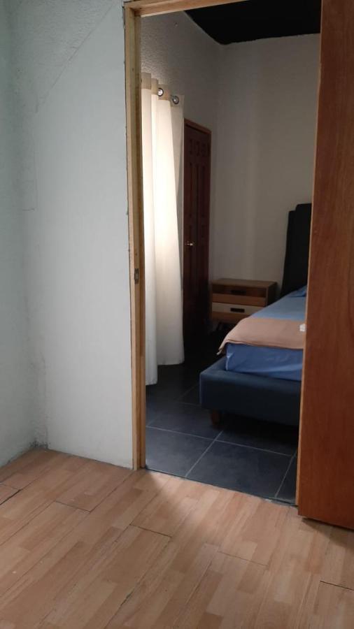 Guest house Versalles *