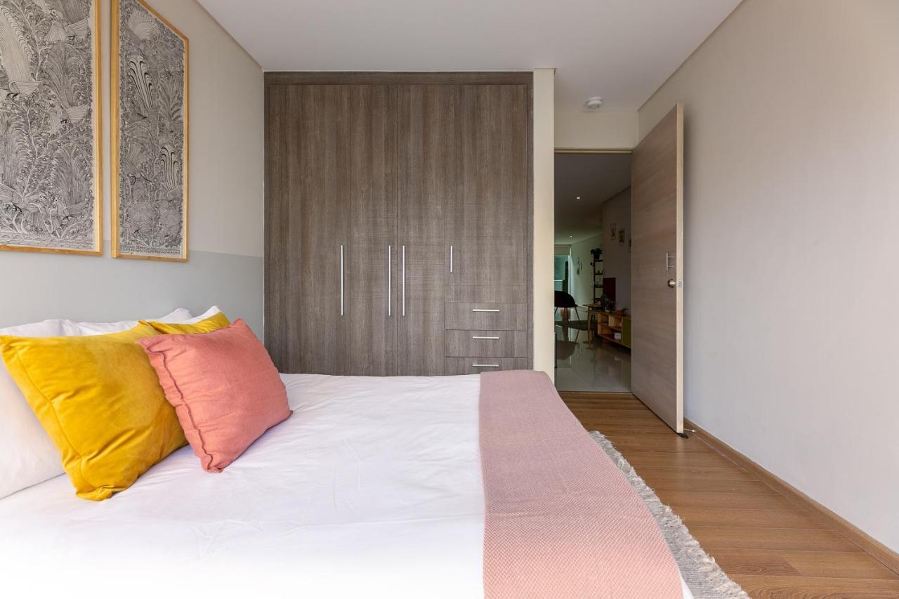 Artsy, Hi-tech In The Heart Of Roma Apartment *