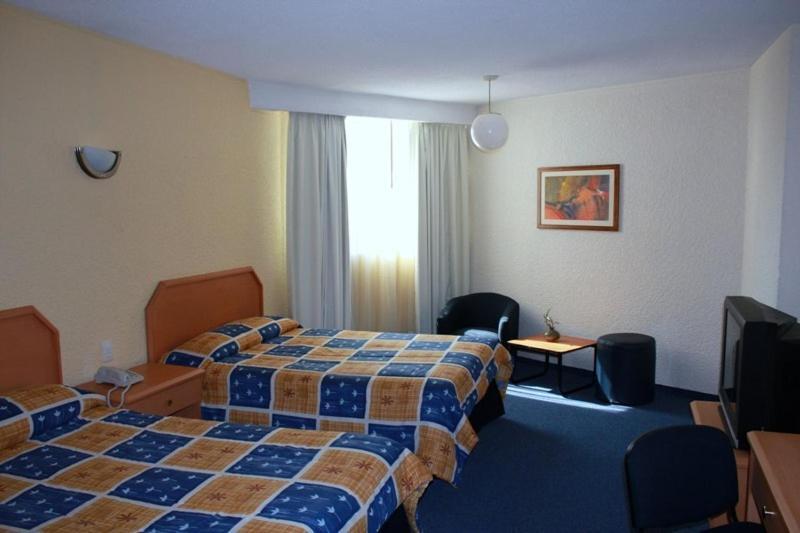 Hotel Valle De Toreo