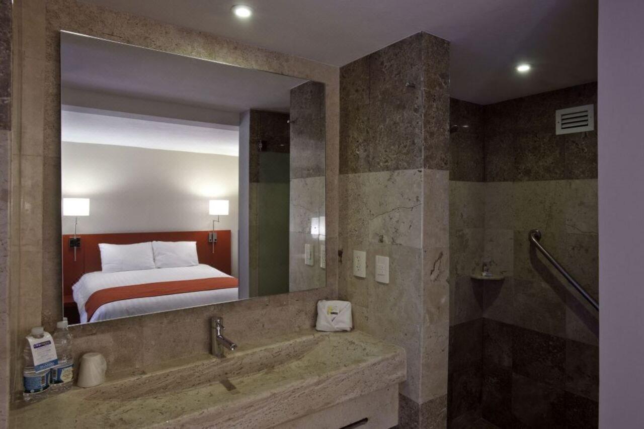 Hotel Express Buenavista 4*