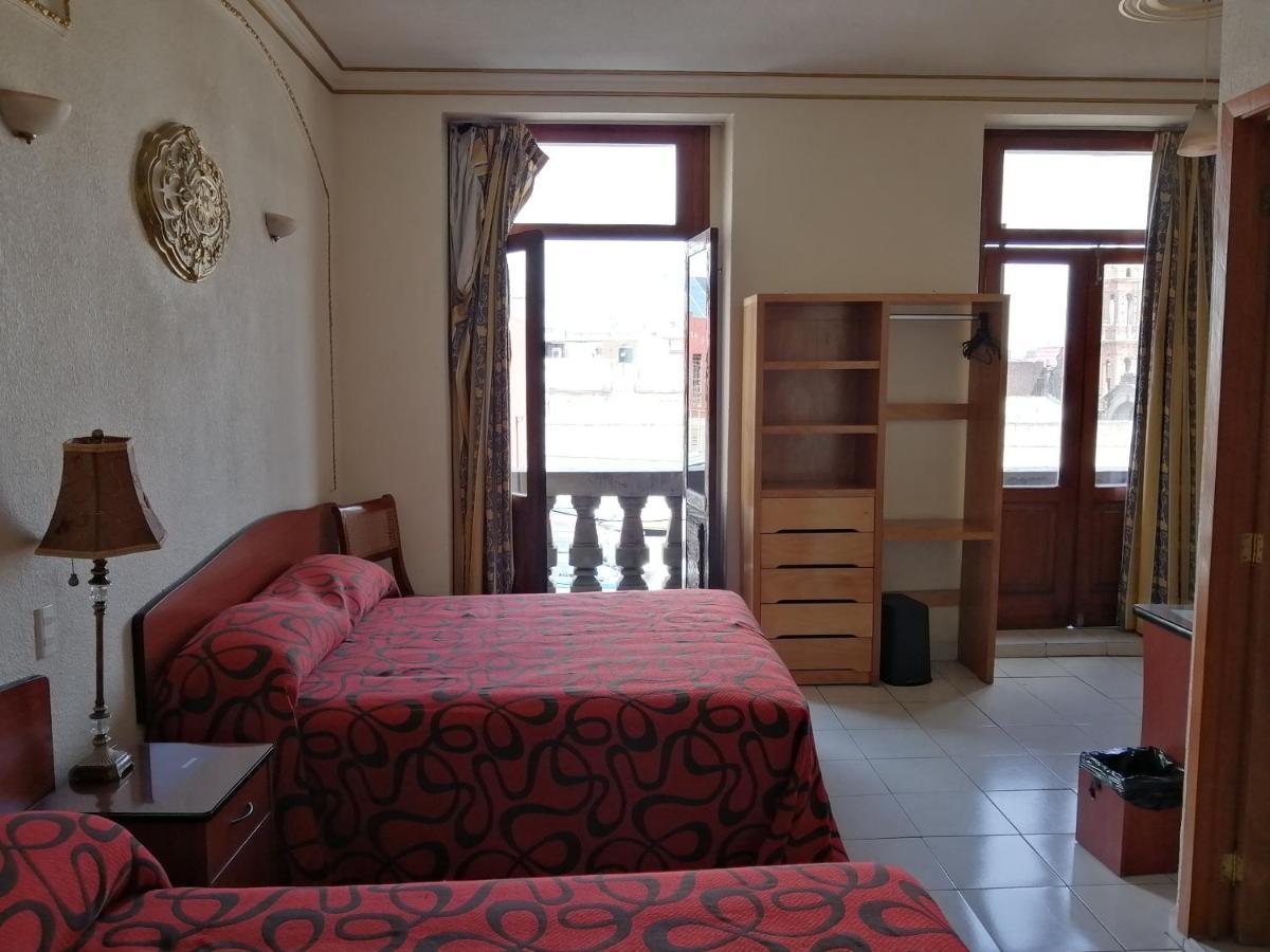 Casa De La Luna 3*