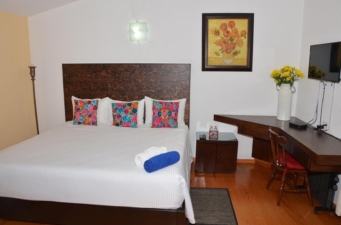 La Casita De Coyoacan Inn