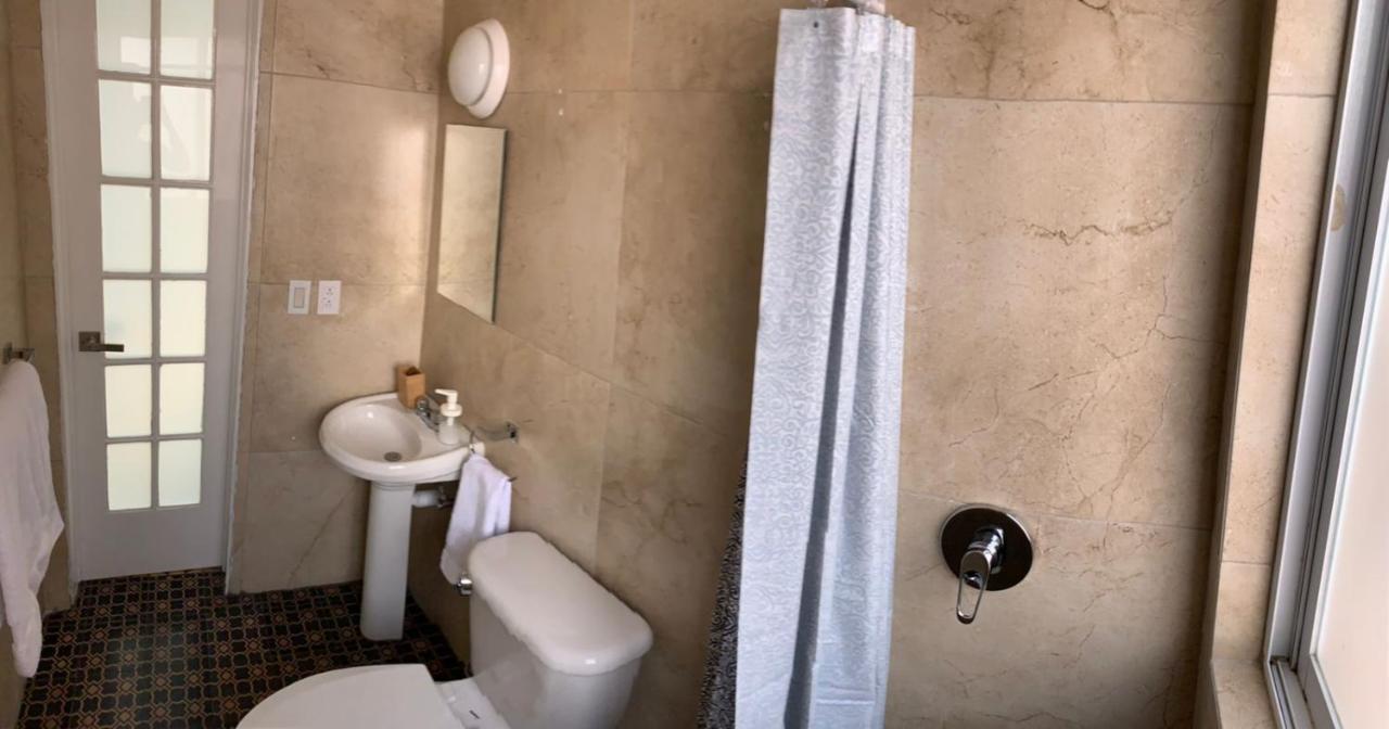 The Reef House Condesa Bed & Breakfast