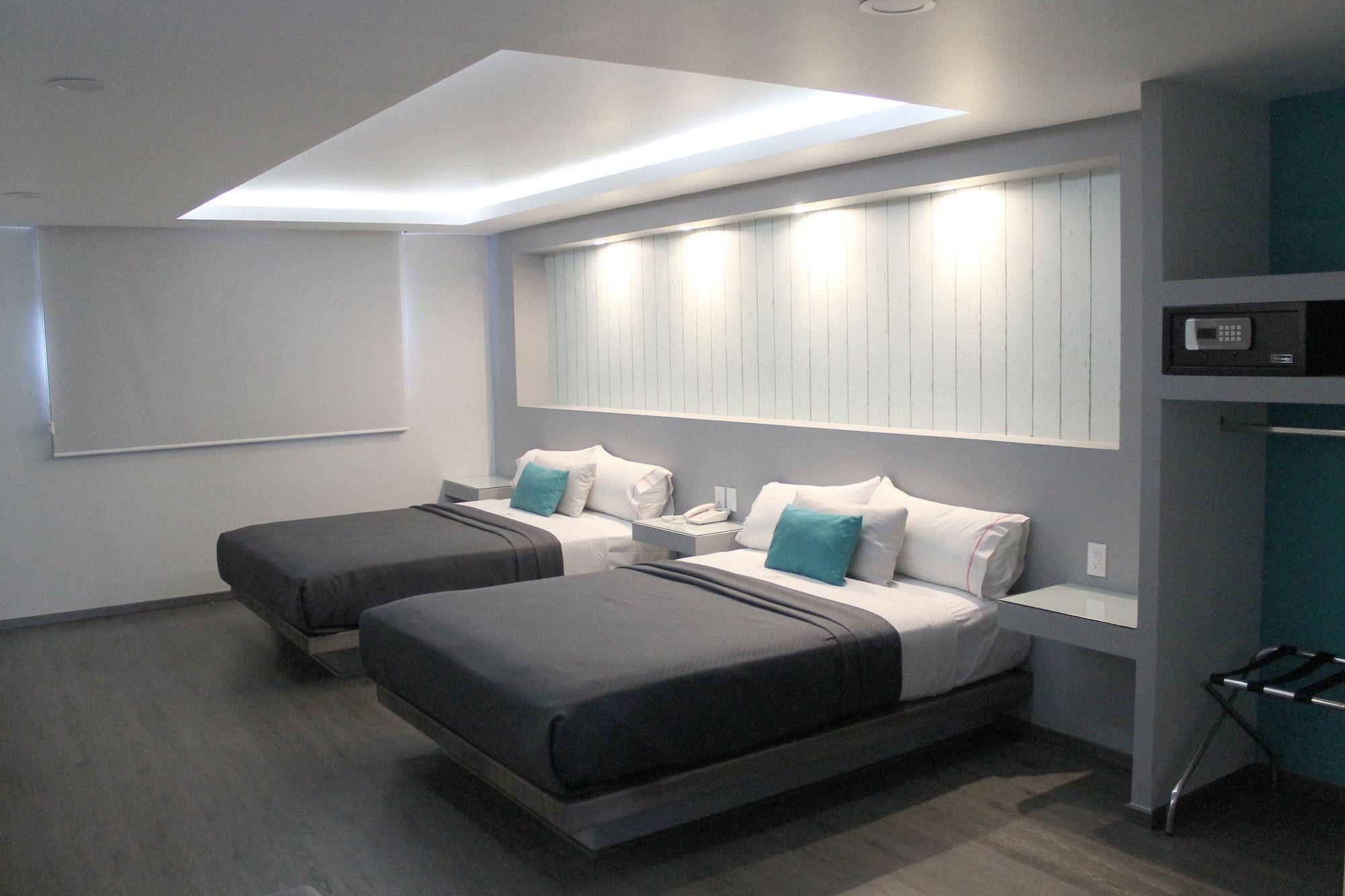 Hotel Mx Congreso 4*