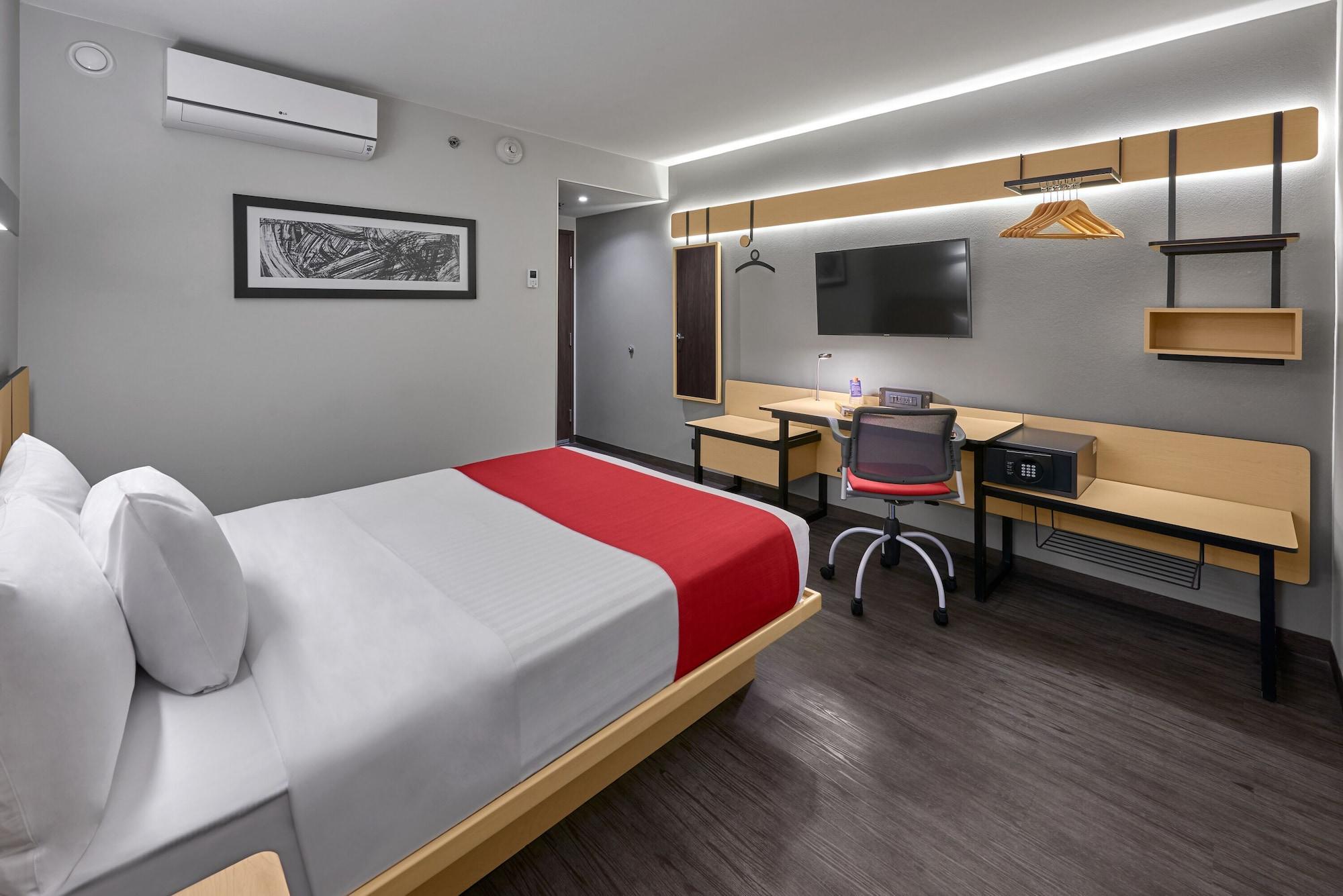 Hotel Express By Marriott Ciudad De Mexico La