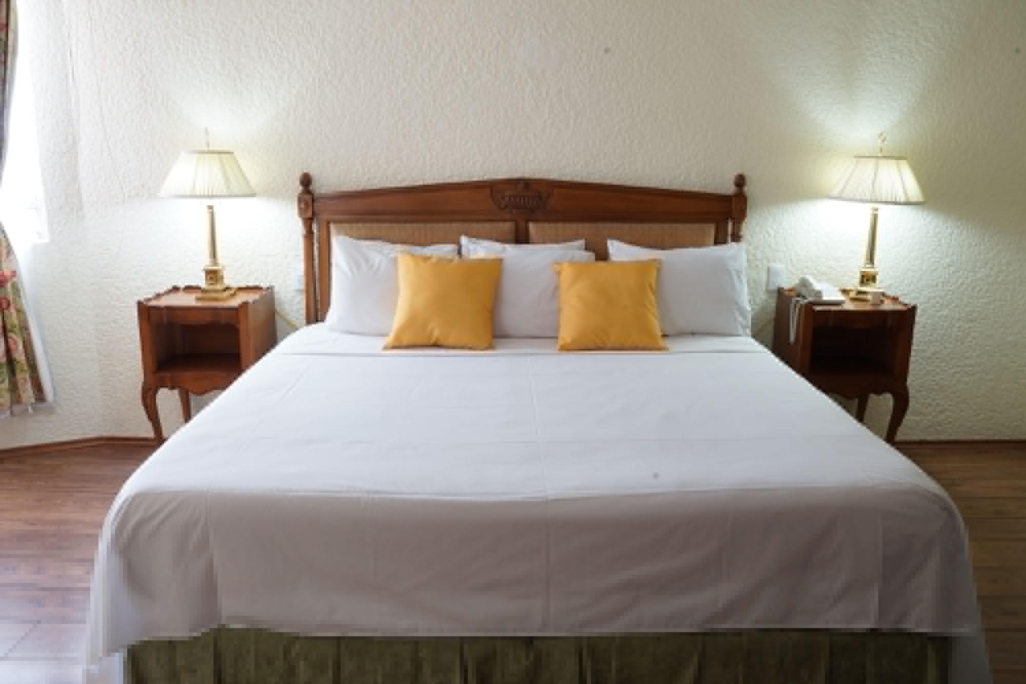 Hotel Valle De Toreo