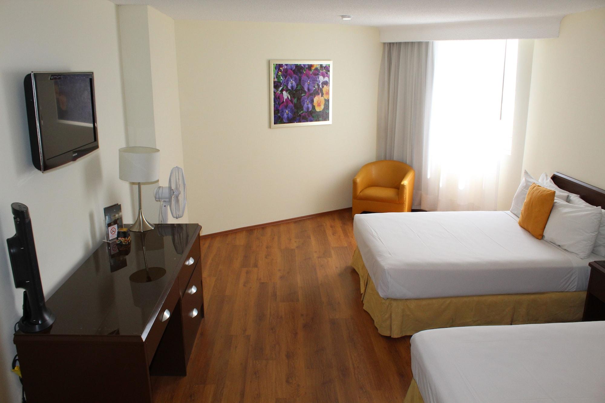Hotel Valle De Toreo 3*