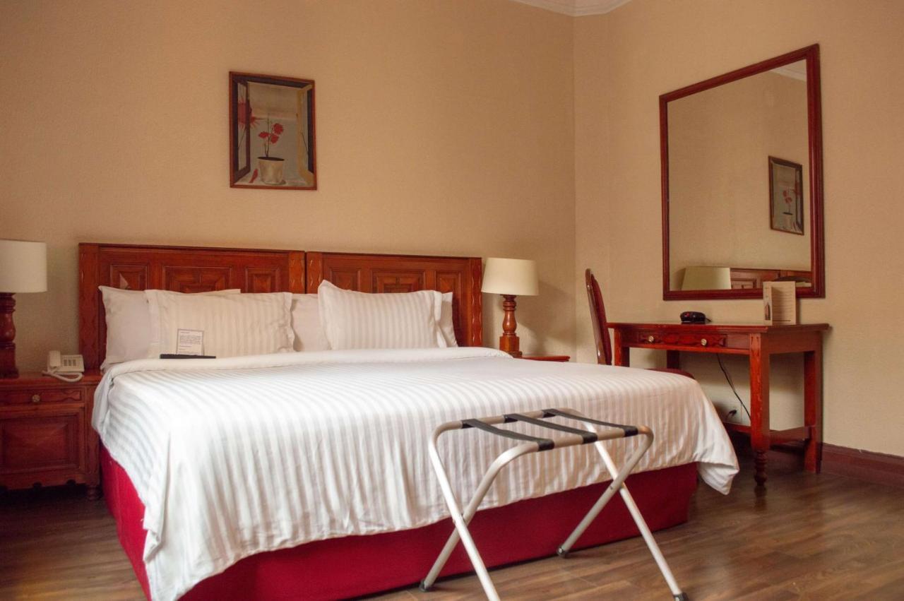 Western Majestic Hotel 4*