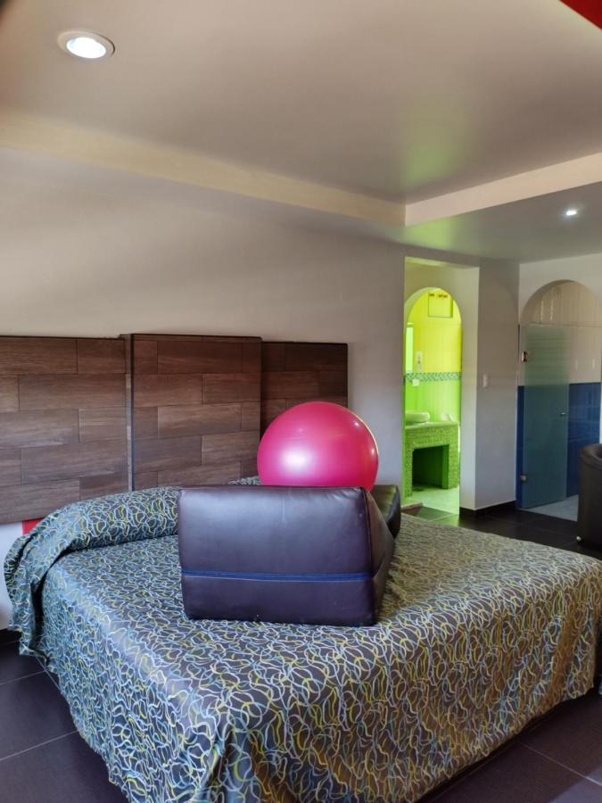& 7 Hotel