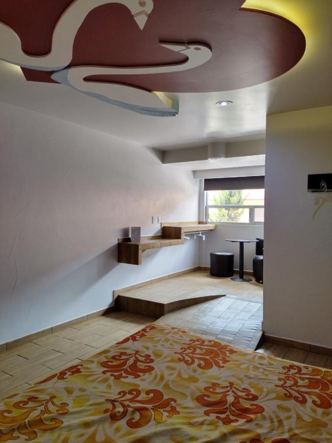 & 7 Hotel 2*