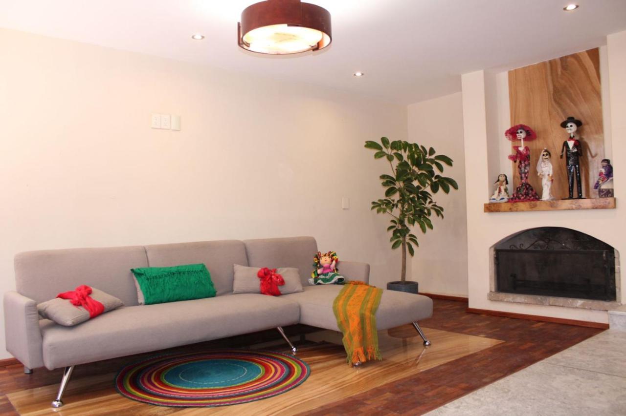 Casa Luna Coyoacan Bed & Breakfast *