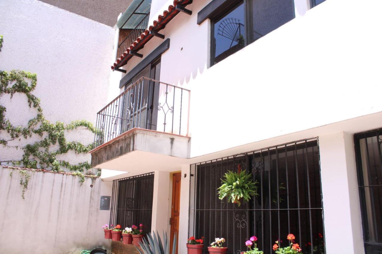 Casa Luna Coyoacan Bed & Breakfast Mexico City