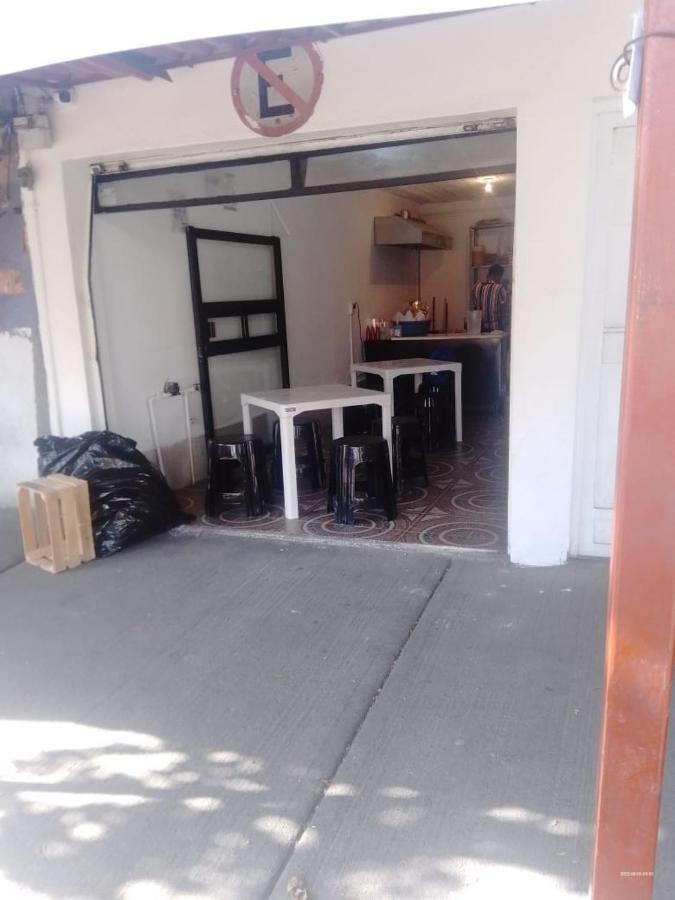 Hotel cápsula Oficinas A 5 Minutos Foro Sol Palacio Deportes Aeropuerto Mochileros Backpackers Cidade do México