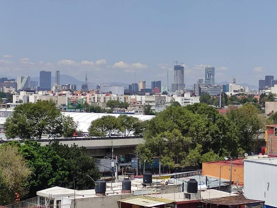 Departamento Con Vista Al Poniente De La Ciudad.