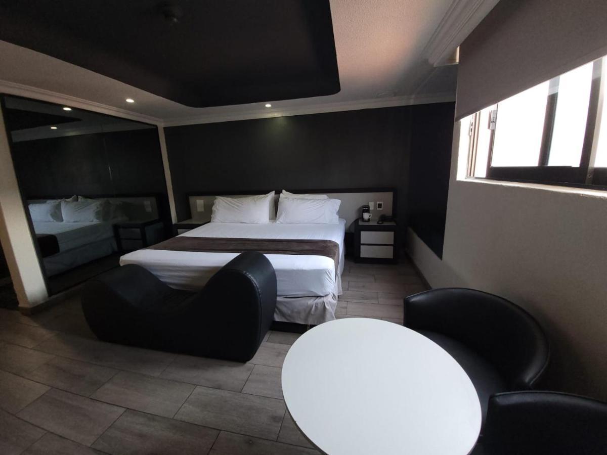 Real La Viga Motel Mexico City