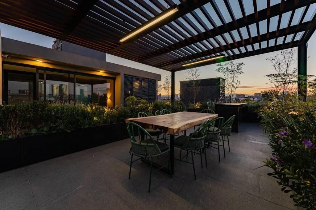 Modern W/balcony, Pingpong Table, Roof Top,gym Apartamento