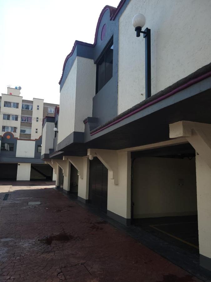 Real La Viga Motel Mexico City