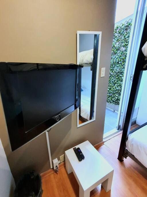 Hostel Privada Con Terraza En Polanco. Mexico City
