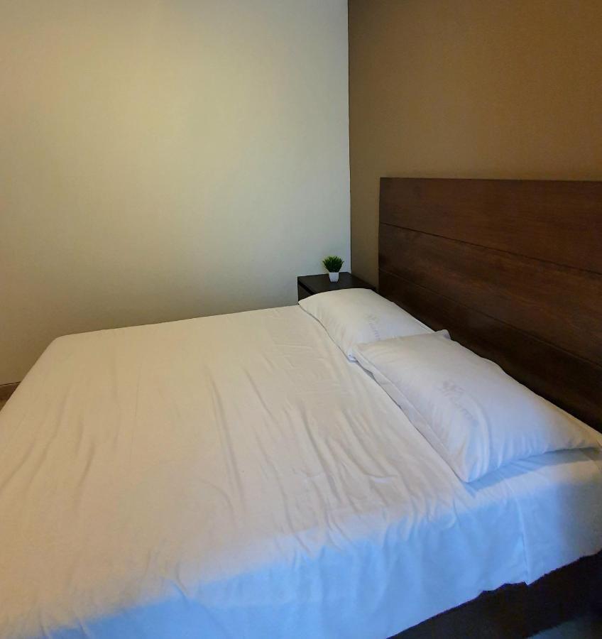 Puerta Condesa, & Apartamento *