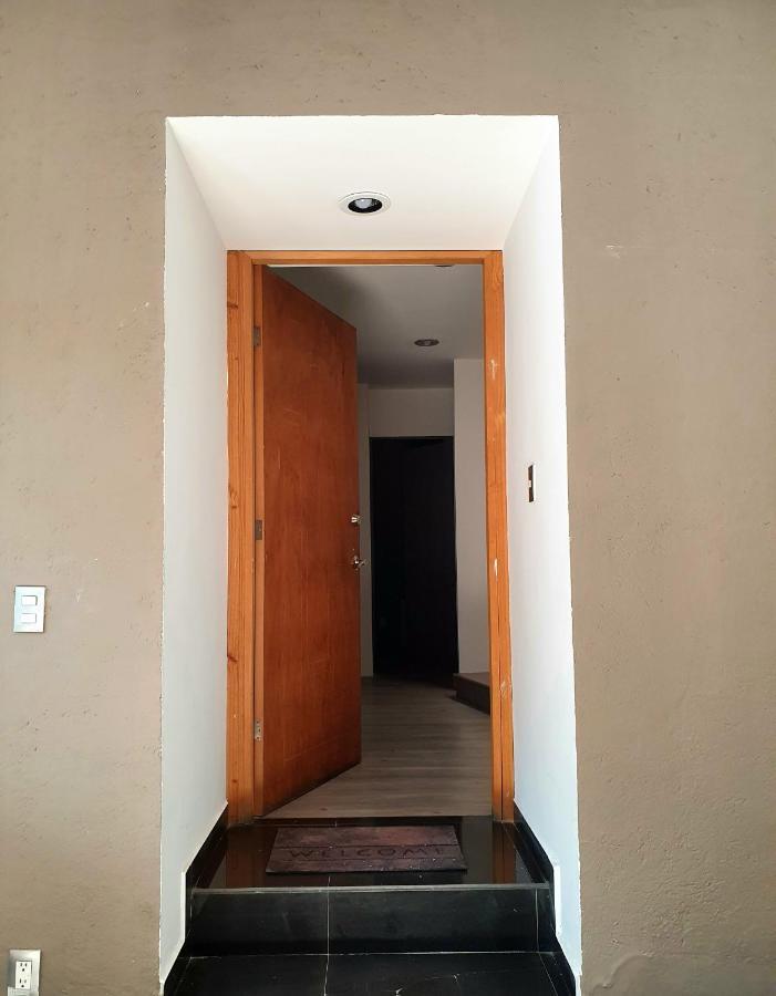 Apartamento Puerta Condesa, & *