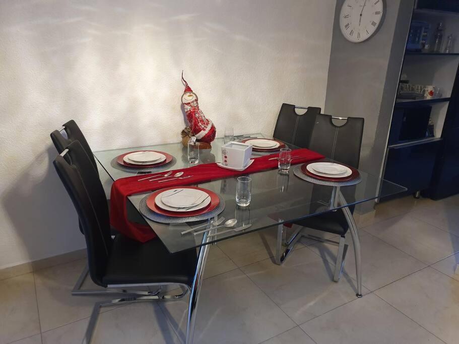 Ejecutivo Aeropuerto Apartamento