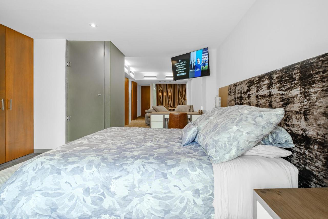 Urban Getaway, Trendy Polanco, Office *