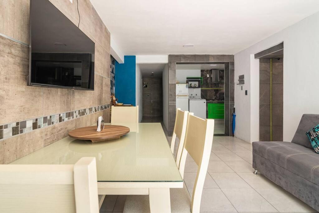 Donovan, Confortable Con Bano Privado Apartamento