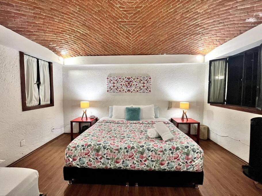 Casa Ayvar. Espectacular Colonial En El Corazon De Coyoacan. Cidade do México