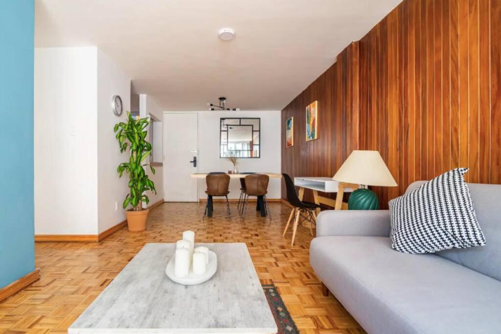 Quiet And Cozy With Terrace, King-size Beds, And Parking Lot Apartamento México DF