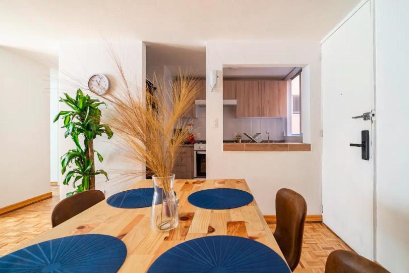 Quiet And Cozy With Terrace, King-size Beds, And Parking Lot *