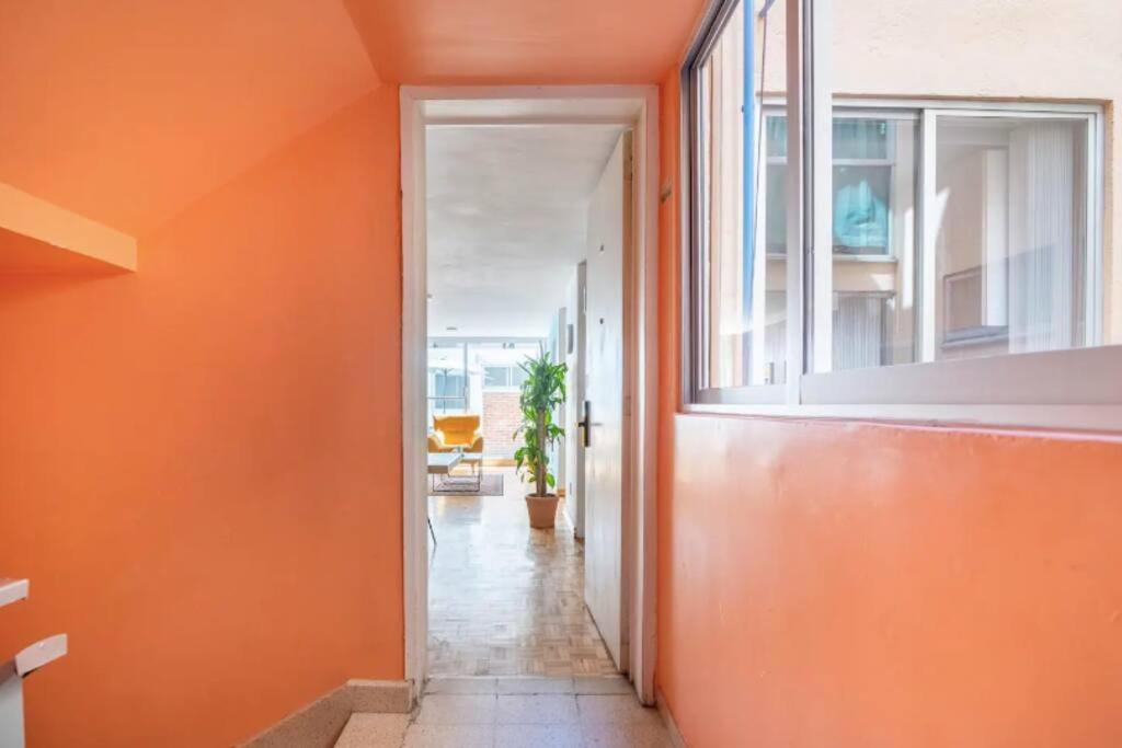 Quiet And Cozy With Terrace, King-size Beds, And Parking Lot Apartamento