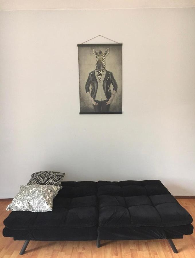 Apartamento Cool In Classic Building, Roma *